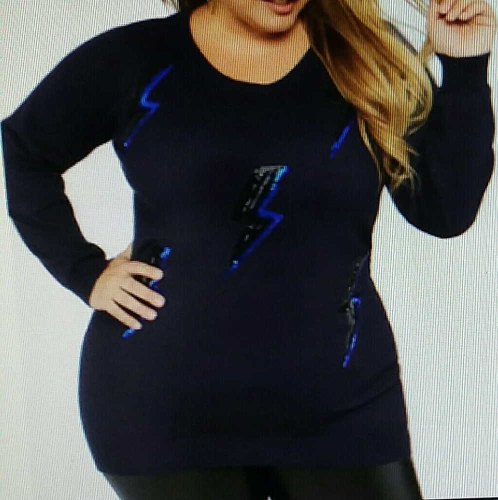 Women's sweater size 14/16